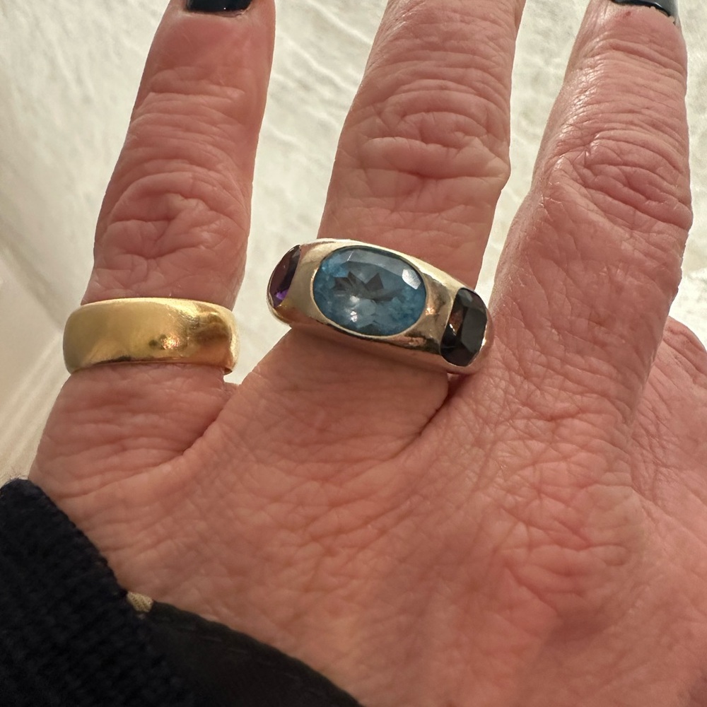 14k White Gold doughnut Ring with Blue iolite, blue topaz and amethyst - Picture 3 of 8